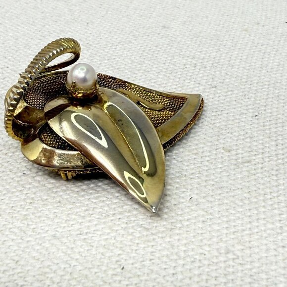Vintage Leaf Brooch Pin Faux Pearl Gold-Tone MCM Classic Old Money‎ retro - Picture 5 of 8